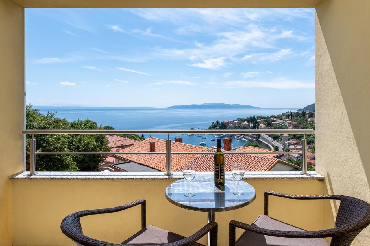 Apartment Igor Ičići Exteriör bild